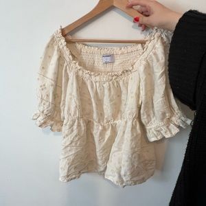 EUC Old Navy Embroidered Floral Top